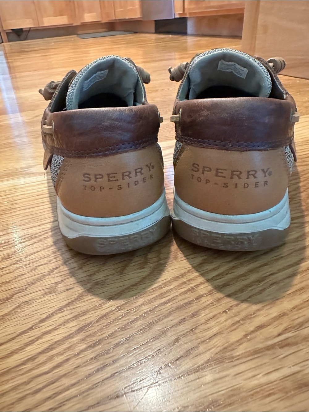 Women’s Sperry Brown Leather Boat Shoes with Tan Accents | Size 10 - Picture 5 of 8